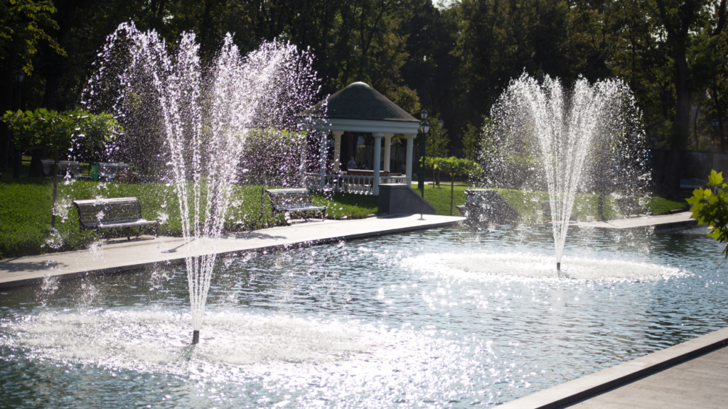 Fountain-in-the-park-in-the-city-Varna
