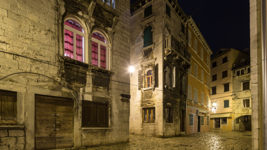 Rovinj-at-night